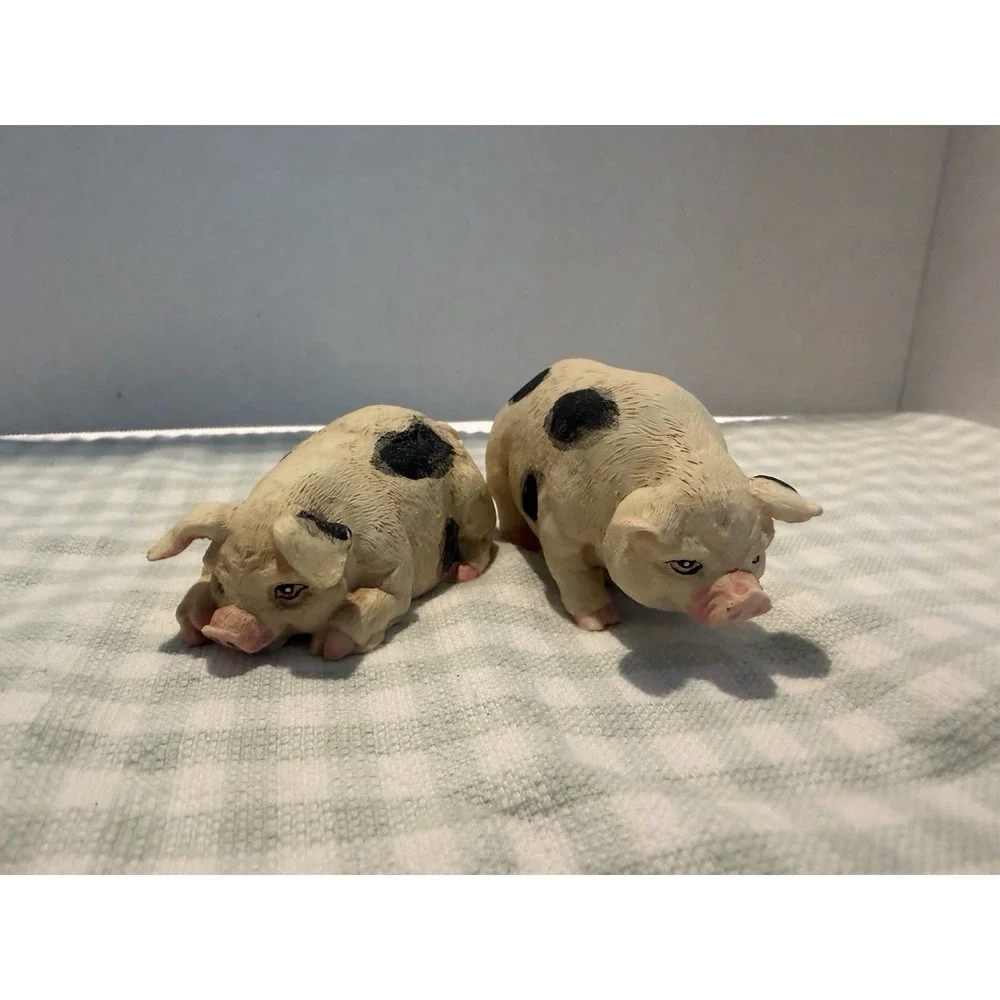 Pig Figurines set Of 2 Farmhouse Decor